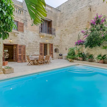 Charming 4br House Of Character With Private Pool By 360 Estates Ferienhaus Naxxar