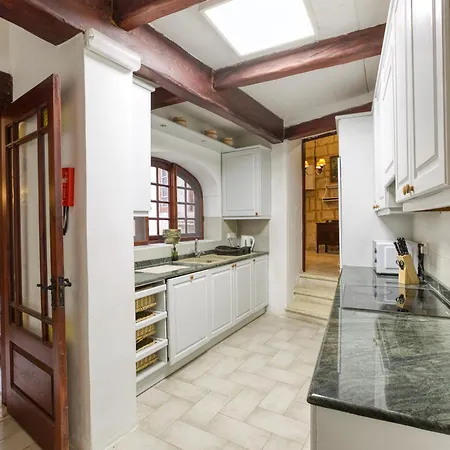 Ferienhaus Charming 4br House Of Character With Private Pool By 360 Estates *